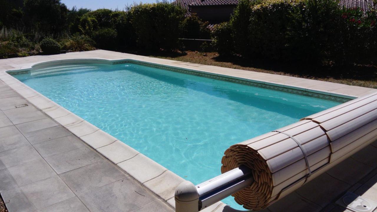 L'Oustau Bonur Bed & Breakfast Bourg-Saint-Andeol Bagian luar foto