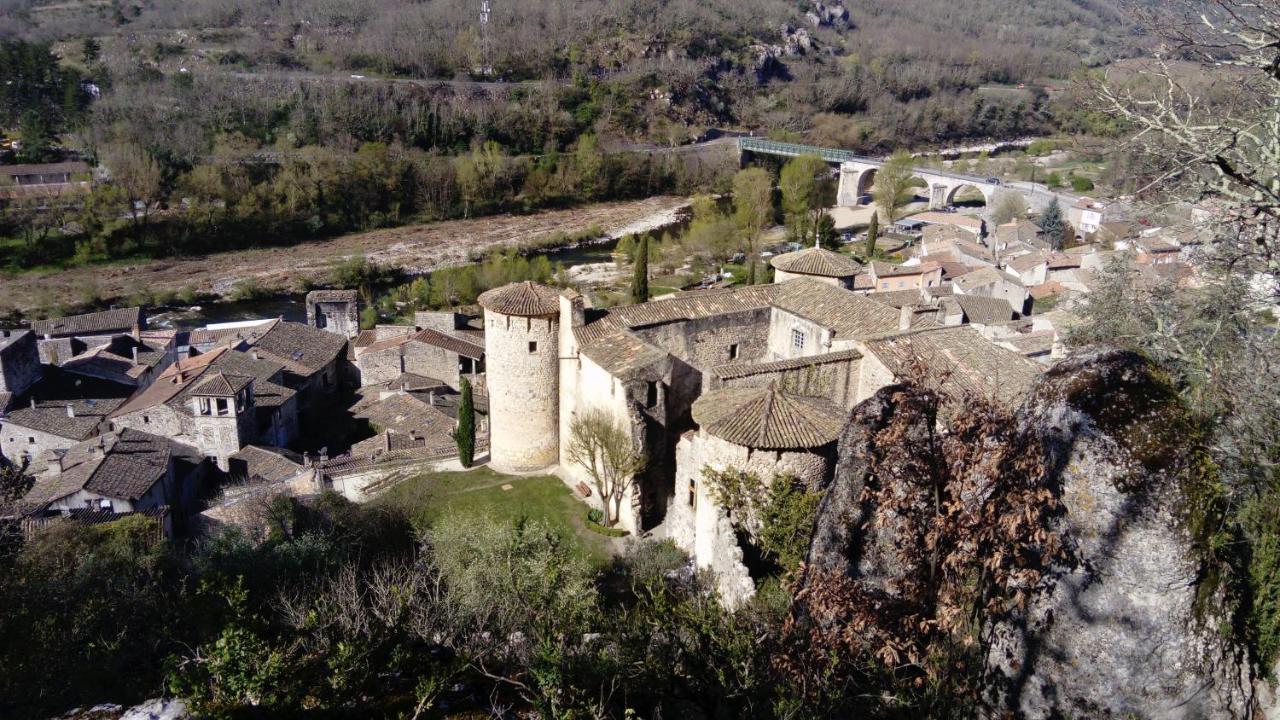 L'Oustau Bonur Bed & Breakfast Bourg-Saint-Andeol Bagian luar foto